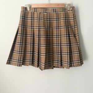 PLAID PLEATED SKIRT *SIZE LARGE*